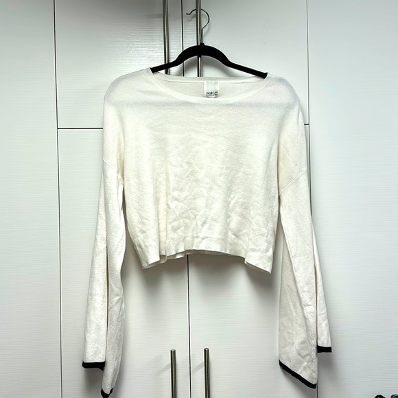 Top - Picture 1 of 2